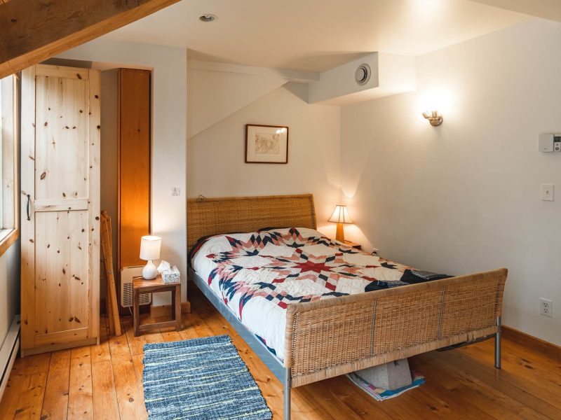 Stay-Lodge