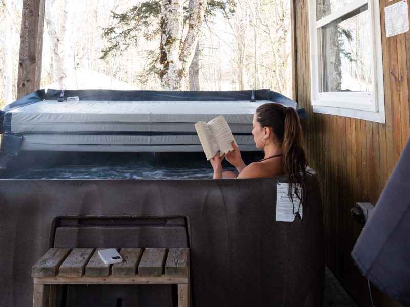 Stay-Chalets Green Chalet Hot tub