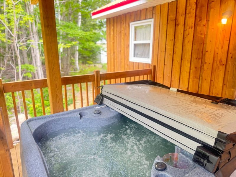 Little Red Chalet hot tub on the deck